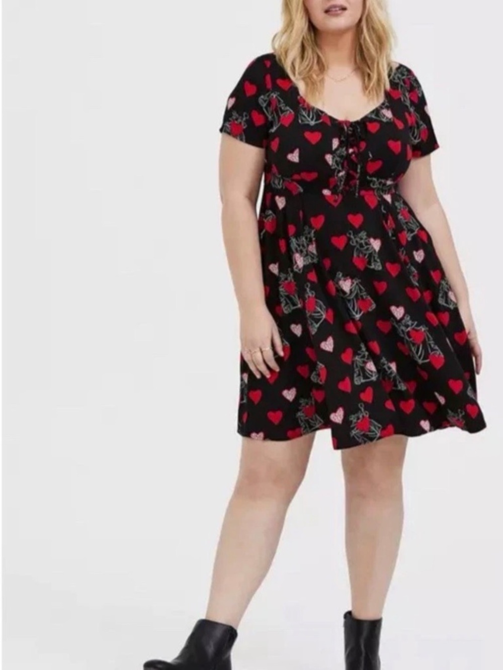 Torrid Disney Villains Queen of Hearts Lace Up Skater Dress Size 2 (18-20)